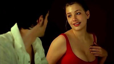 Italian Miriam Giovanelli hook-up scenes in Mentiras Y Gordas